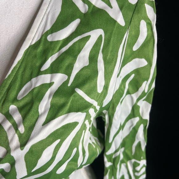 House of Harlow 1960 Green and White Zebra Print Set - Picture 3 of 9